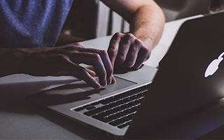 爱游戏app下载-Cloud9夏季赛状态起伏，s9夏季赛一阵