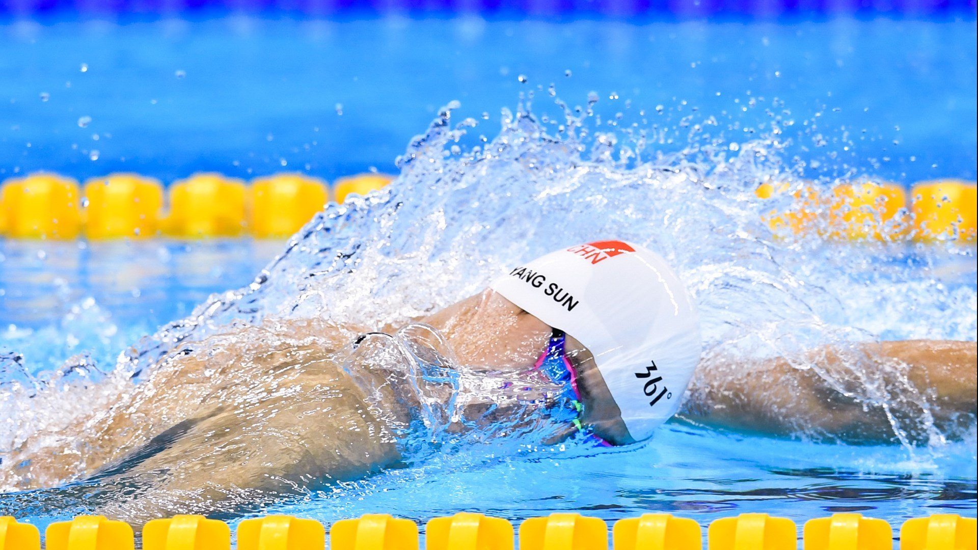 APEX英雄 新星选手异军突起，apex英雄突击手